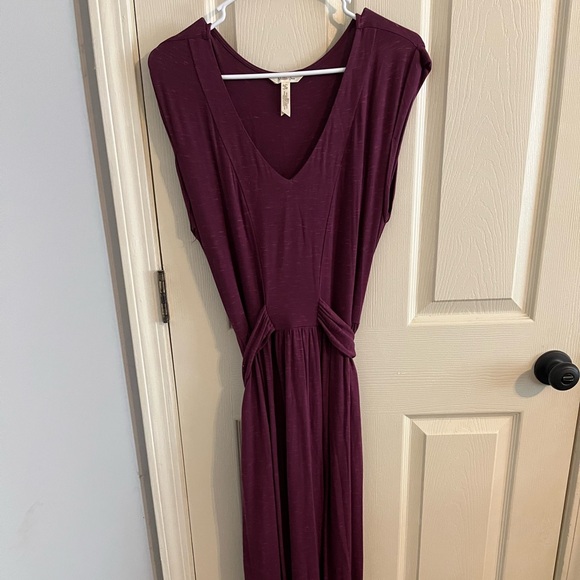 MATILDA JANE Chasing Waterfalls Wrap Belt Maxi Dress in Plum Space Dye - Picture 2 of 3
